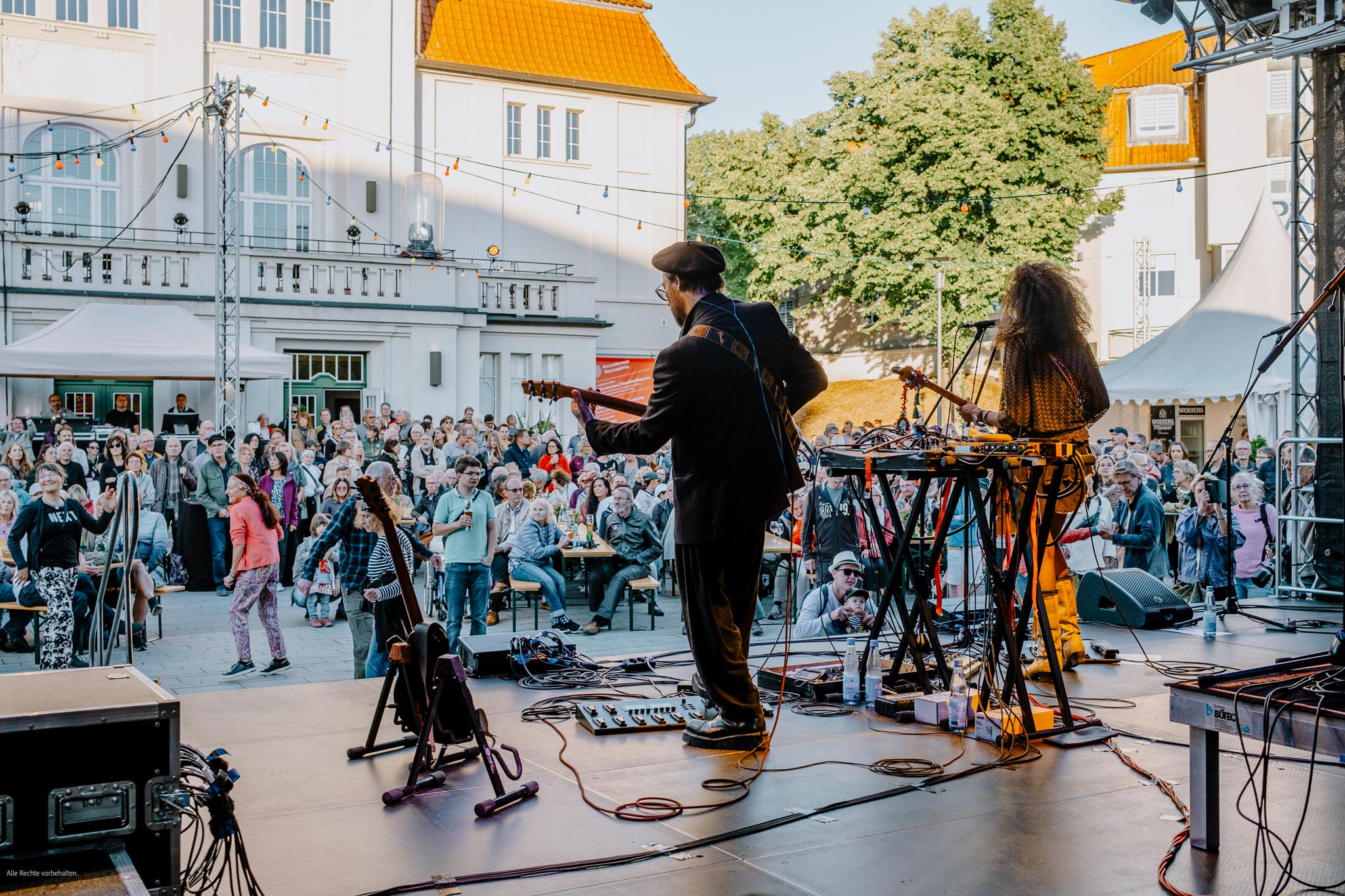Blick von der Bühne ins Publikum des Kultursommers.